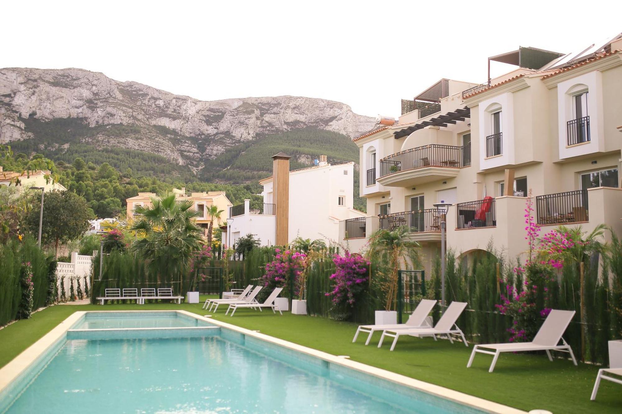 Modern Flat With Montgo View Appartement Dénia Buitenkant foto