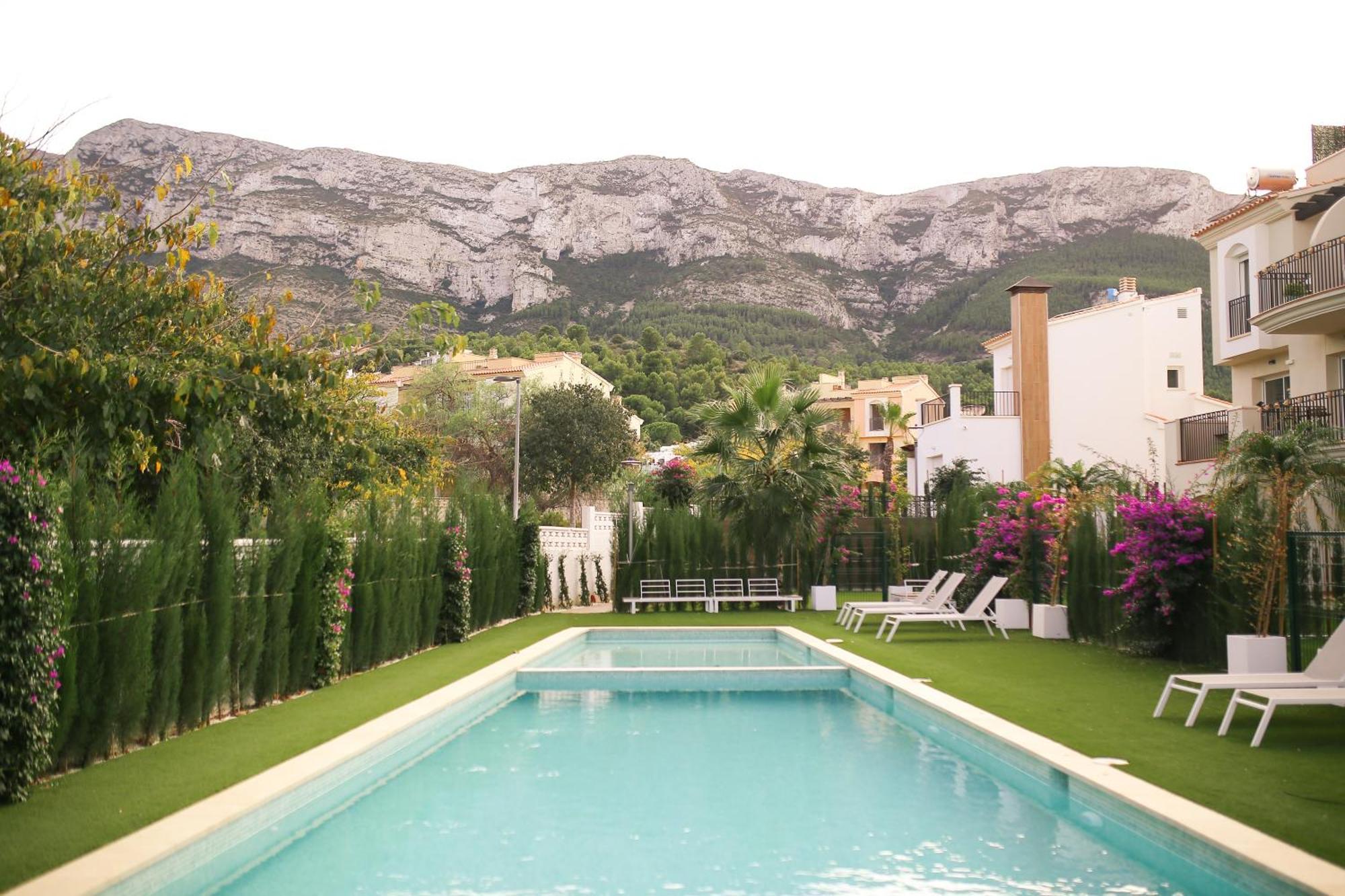 Modern Flat With Montgo View Appartement Dénia Buitenkant foto